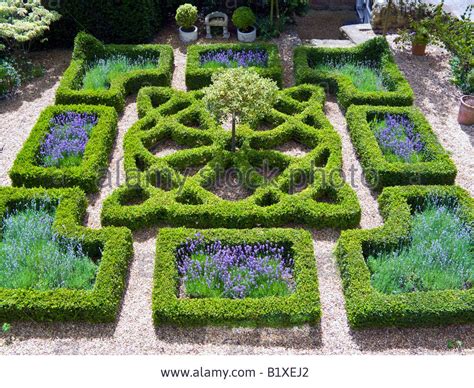 tudor knot garden